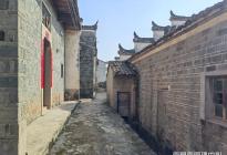 飞檐一排勾日月